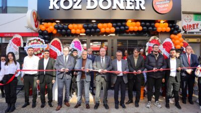 Köz Döner Uşak eski belediye hizmet binası arkasında islice mahallesi