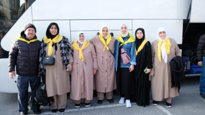 Uşak’ta özel bir şirket tarafından organize edilen umre yolculuğu, anlamlı