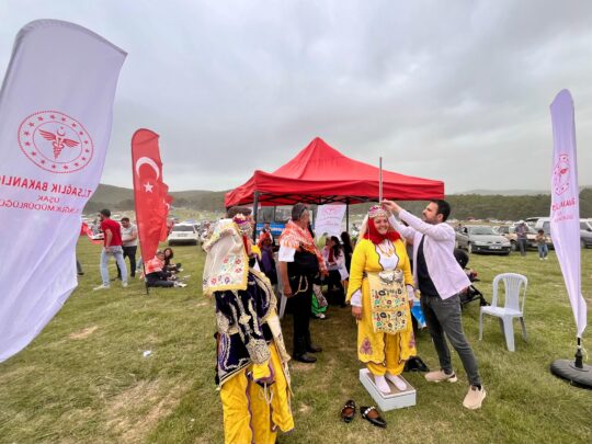 &nbsp; Uşak İl Sağlık Müdürlüğü, toplumda sağlık bilincini artırmak ve