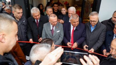 Uşak Belediyesi Uygun Fiyatlı Et Satılacak Olan Halk Et Mağazasını