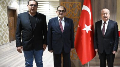 Uşak Selendililer Derneği Başkanı Ramazan Dumlupınar, dernek yönetim kurulu üyesi