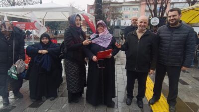 Saadet Partisi Uşak İl Kadın Kolları Başkanı Ebru Gündüz Tiritoğlu,
