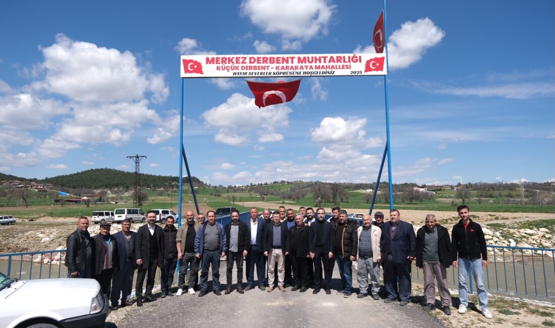 Uşak’ta yapımı tamamlanan bir köprü,