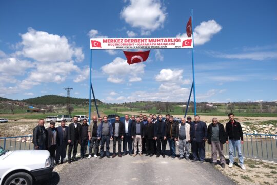 Uşak’ta yapımı tamamlanan bir köprü, düzenlenen Mevlid-i Şerif programıyla hizmete