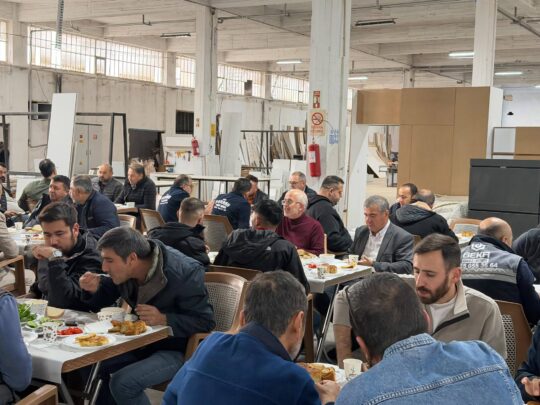 &nbsp; Uşak Marangozlar ve Mobilyacılar Esnaf Odası Başkanı Ünal Akcura,