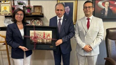 &nbsp; Uşak Belediye Başkan Vekili Av. Hatice Terekeci Özkan ve